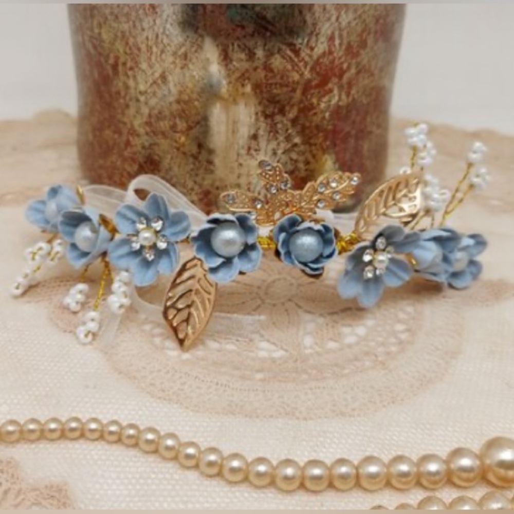 Dainty Wire Bracelet Corsage / Bracelet with Dusty Blue Flowers and Pearls